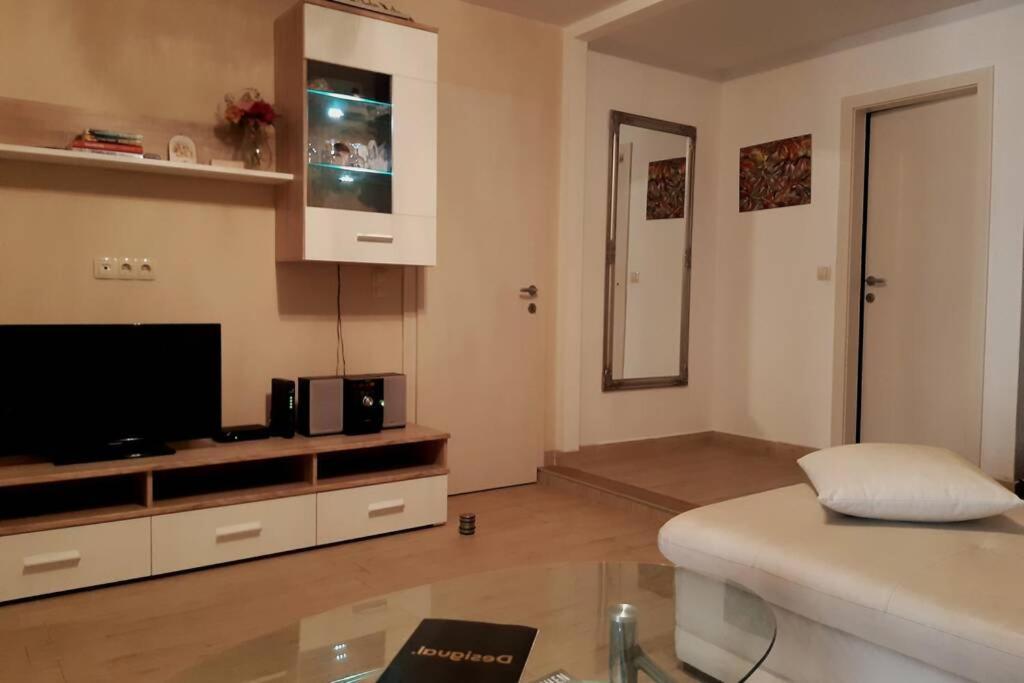 Apartmant Angel Wings Оміш Екстер'єр фото