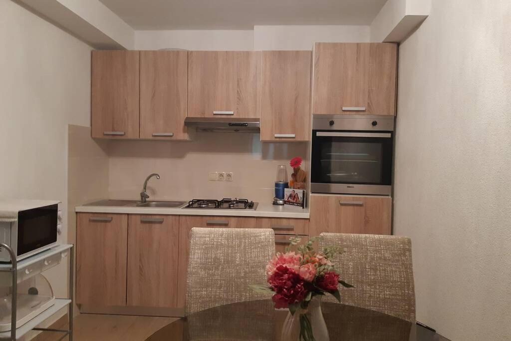 Apartmant Angel Wings Оміш Екстер'єр фото