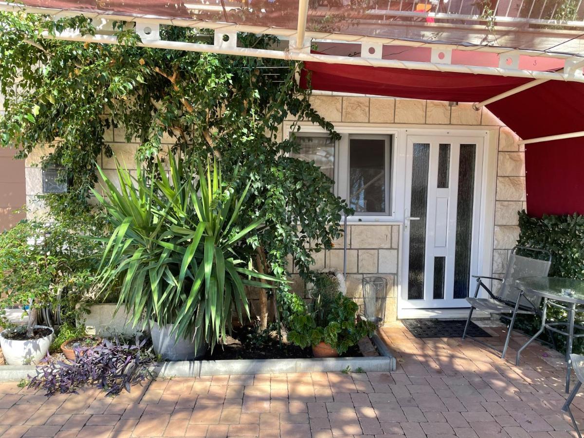Apartmant Angel Wings Оміш Екстер'єр фото